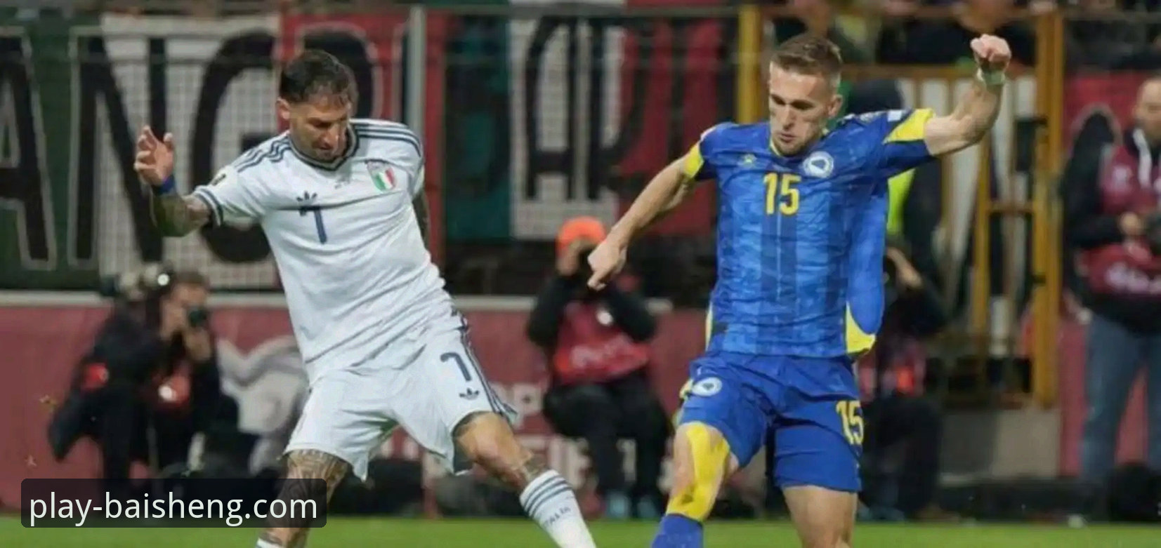 如何在百胜游戏平台沉浸式复盘经典赛事：以波黑淘汰意大利为例